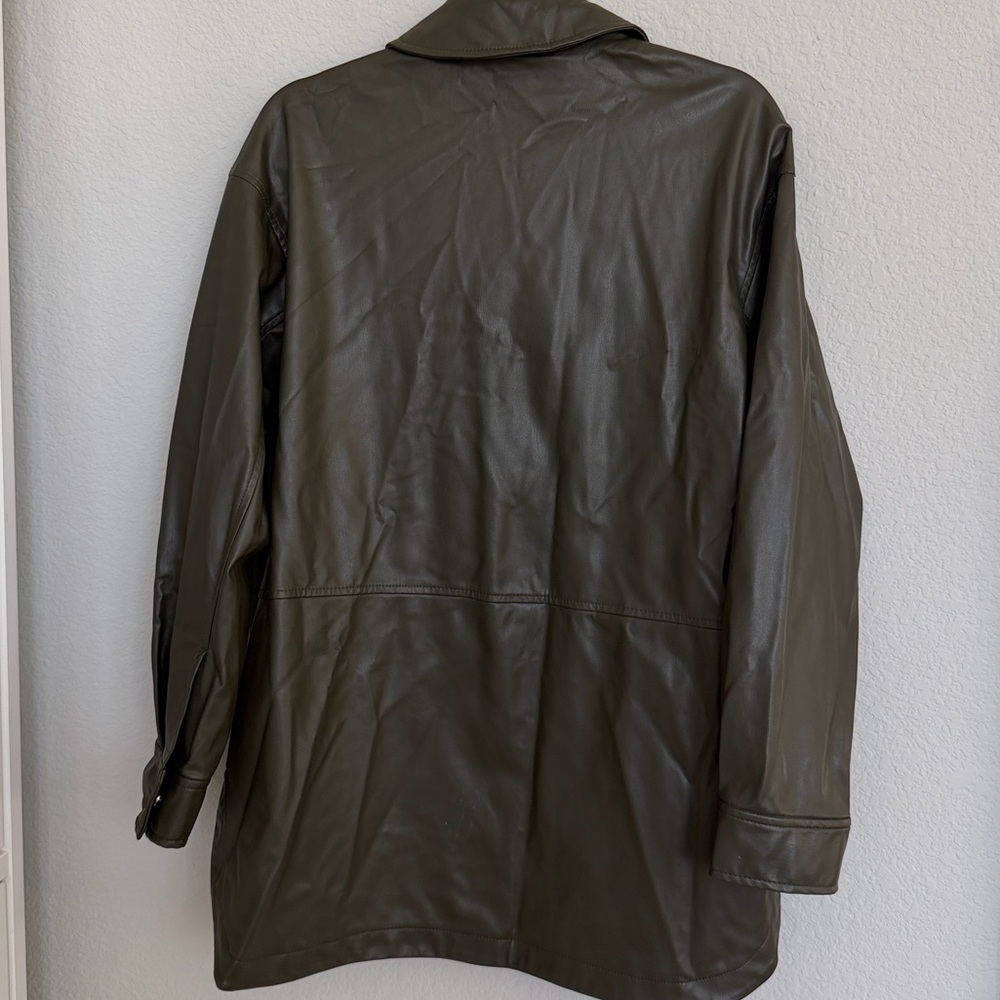 Zara Women’s Green Faux Leather Jacket - Picture 7 of 8